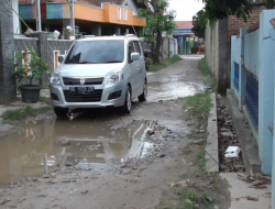 Jalan Nusantara Tak Kunjung Diperbaiki, Warga Labuhan Ratu Lampung Keluhkan Kondisinya