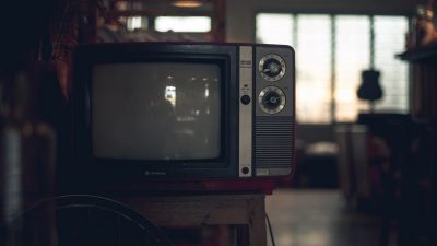 Pengertian TV Analog dan Perbedaannya Dengan TV Digital