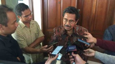 Eks Menteri Perindustrian Fahmi Idris Meninggal Dunia