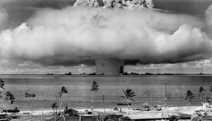 Sejarah Bom Atom: Dari Pencipta Bom Atom hingga Proyek Manhattan