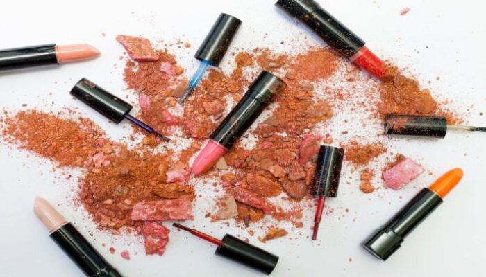 Packaging Lipstic: Mengenal Lebih Dekat dengan Pabrik Packaging Lipstic
