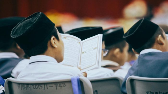 8 Amalan Utama dalam Menyambut Maulid Nabi Muhammad SAW