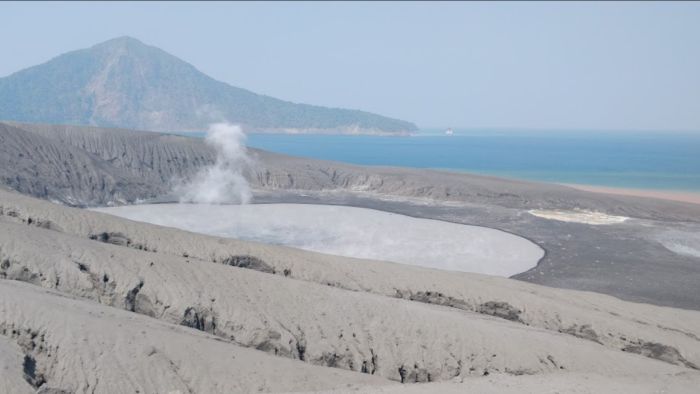 Petualangan di Gunung Anak Krakatau: Ikon Wisata Lampung
